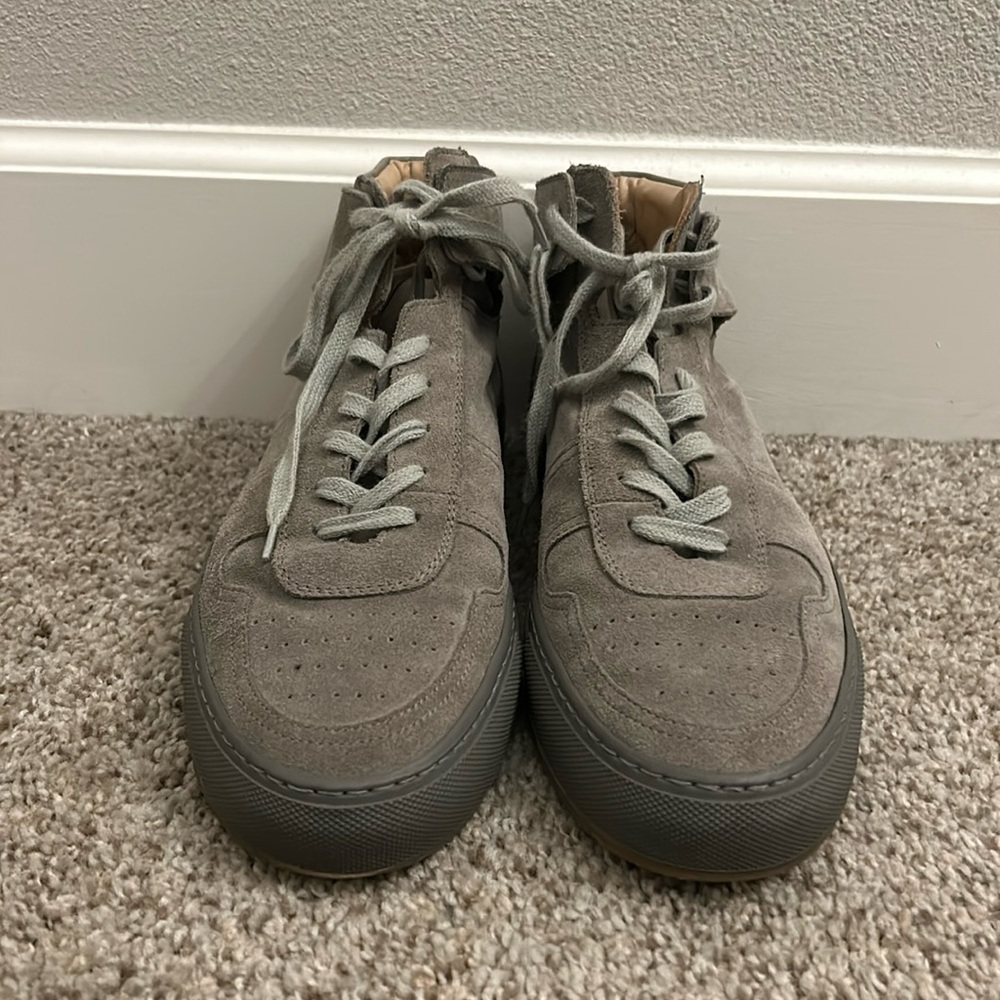 Common Projects Sneakers